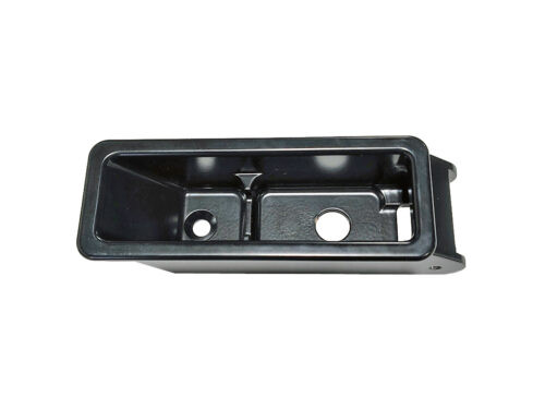 black rectangular handle