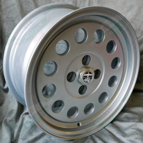 alfa romeo ROA171549825 wheel silver with holes and center cap