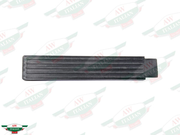black rubber rectangular pad