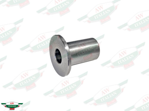 silver metal cylinder with flat end