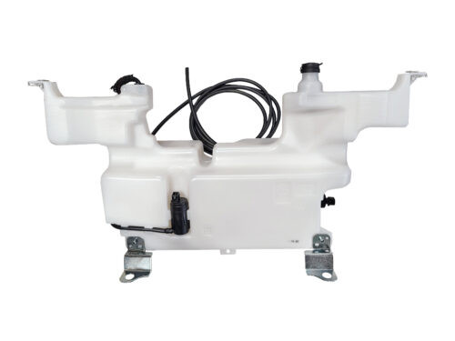 white plastic tank with black rubber hose