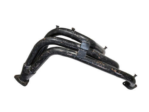black exhaust manifold with 3 tubes