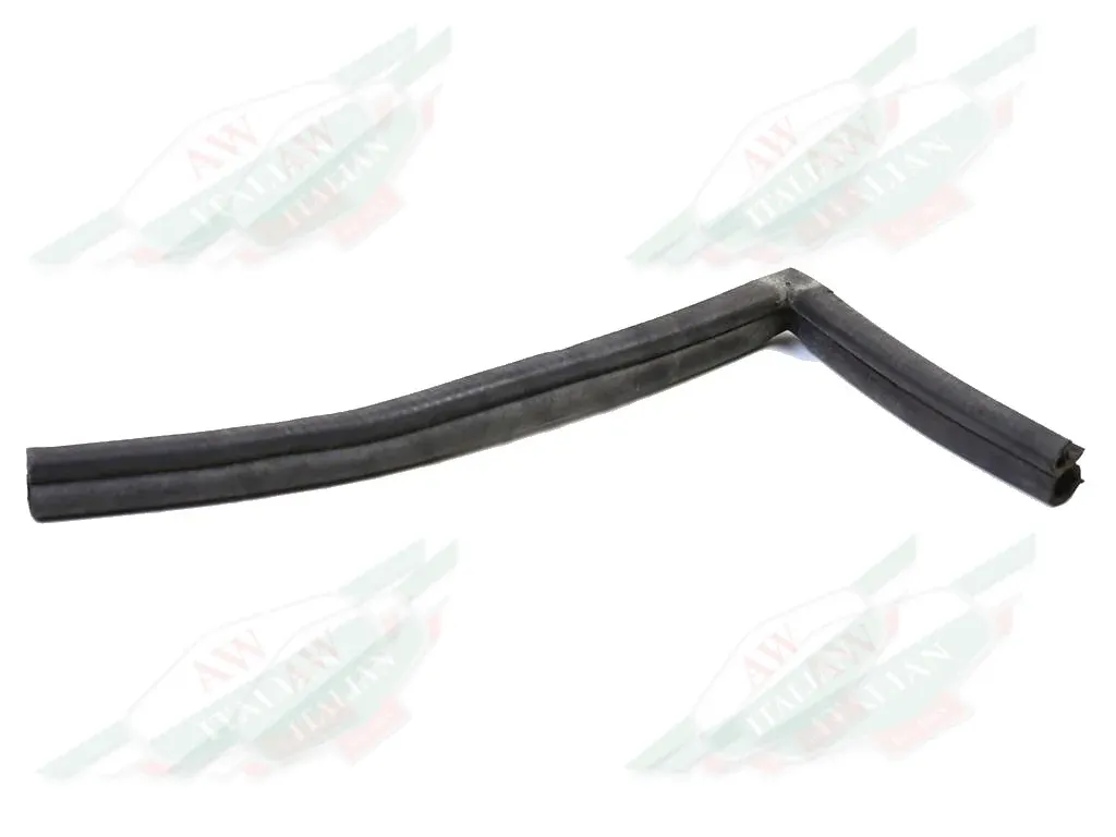 Ferrari RH Qtr Light Rubber - 61425000